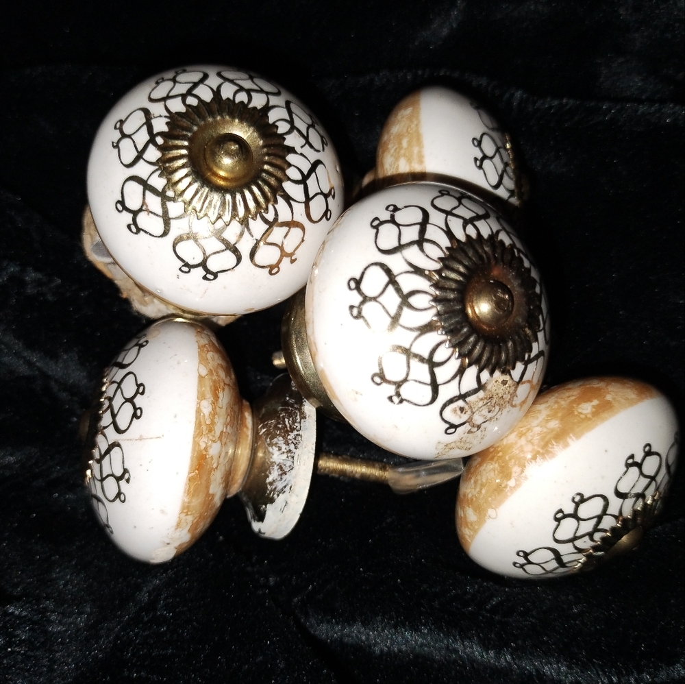 Taja gold white ceramic knobs - Picture 10 of 12